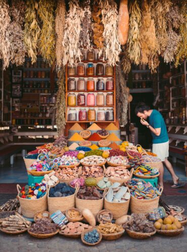 pexels-taryn-elliott-3889827